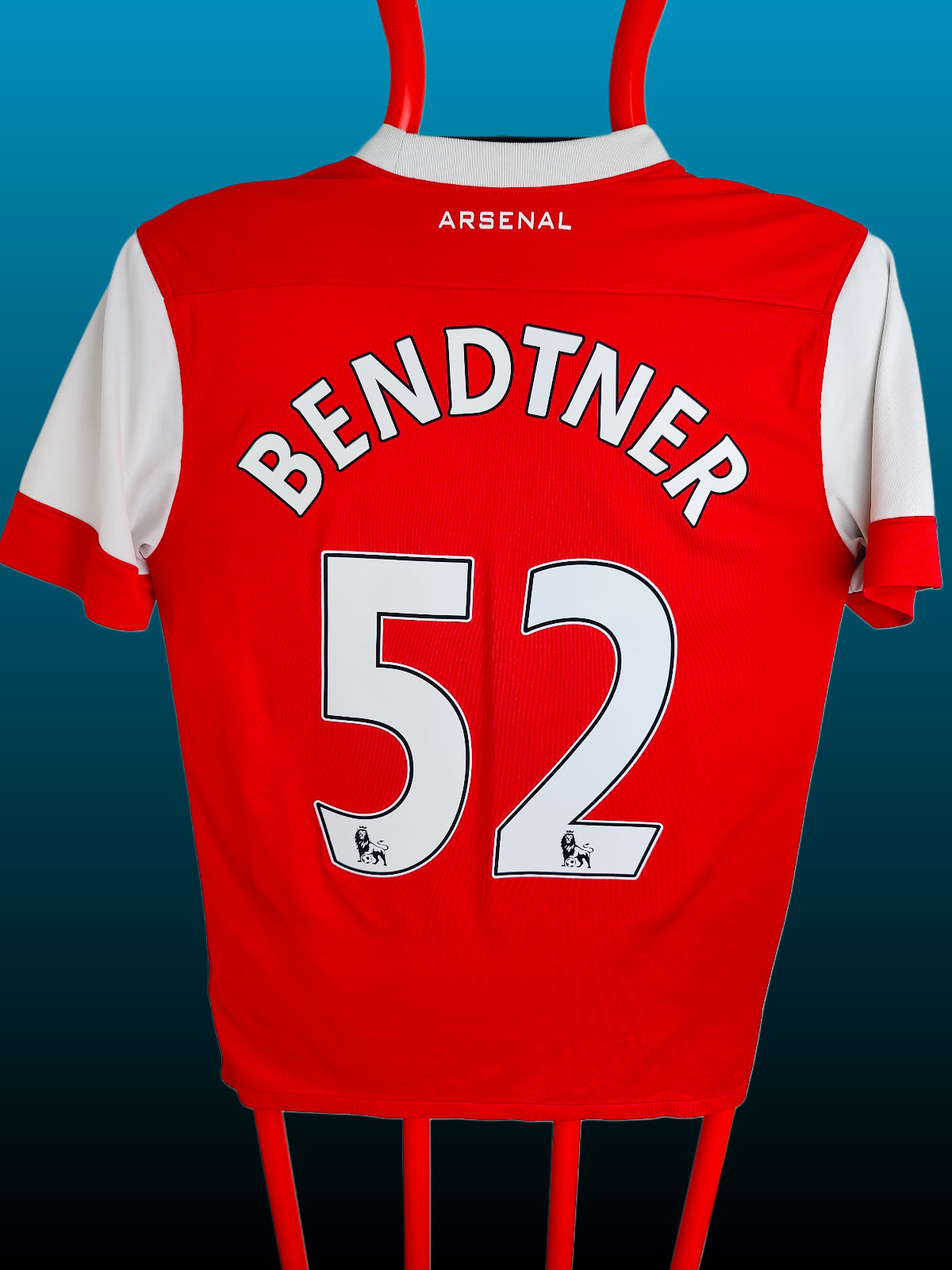 Nicklas Bendtner Arsenal Hjemmebanetrøje – Str. M (2010/11)
