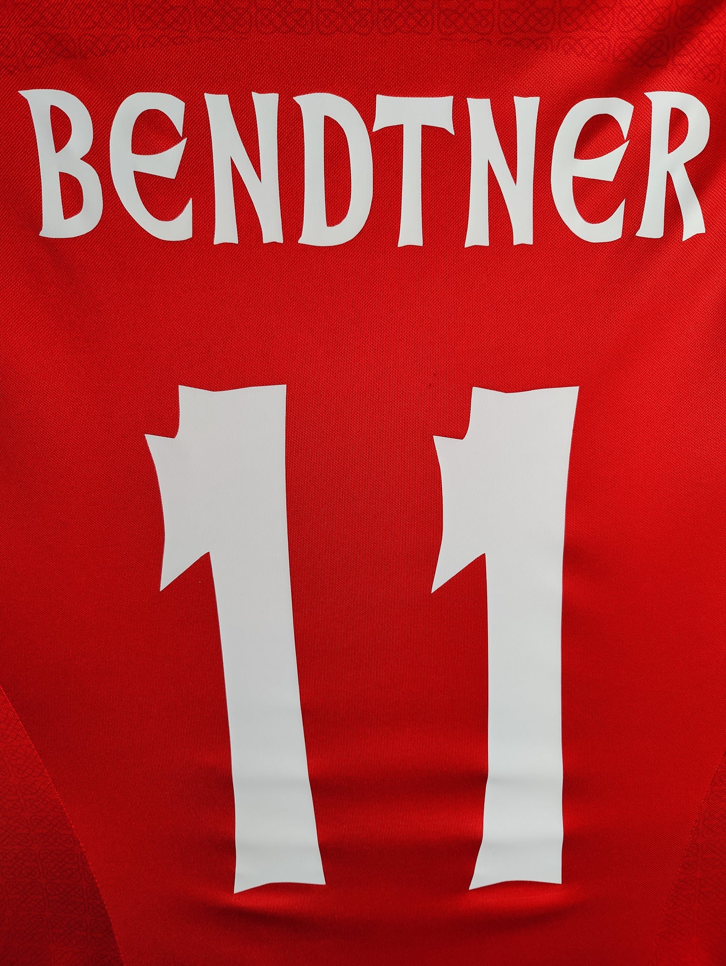 Bendtner Danmark Holger Danske Trøje – Str. M (Fitter S)