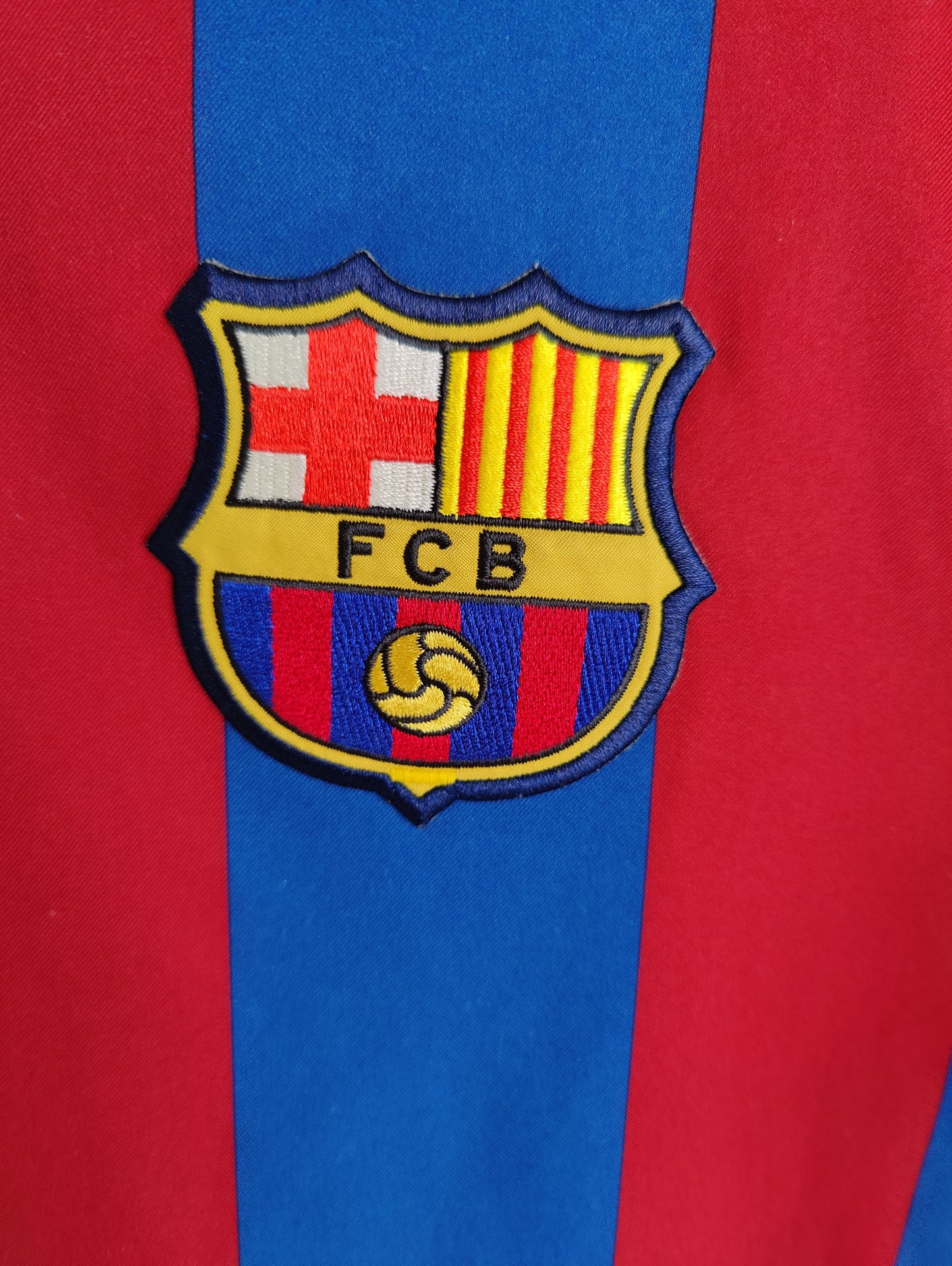 Ronaldinho FC Barcelona Hjemmebanetrøje – Str. L (2005/06)