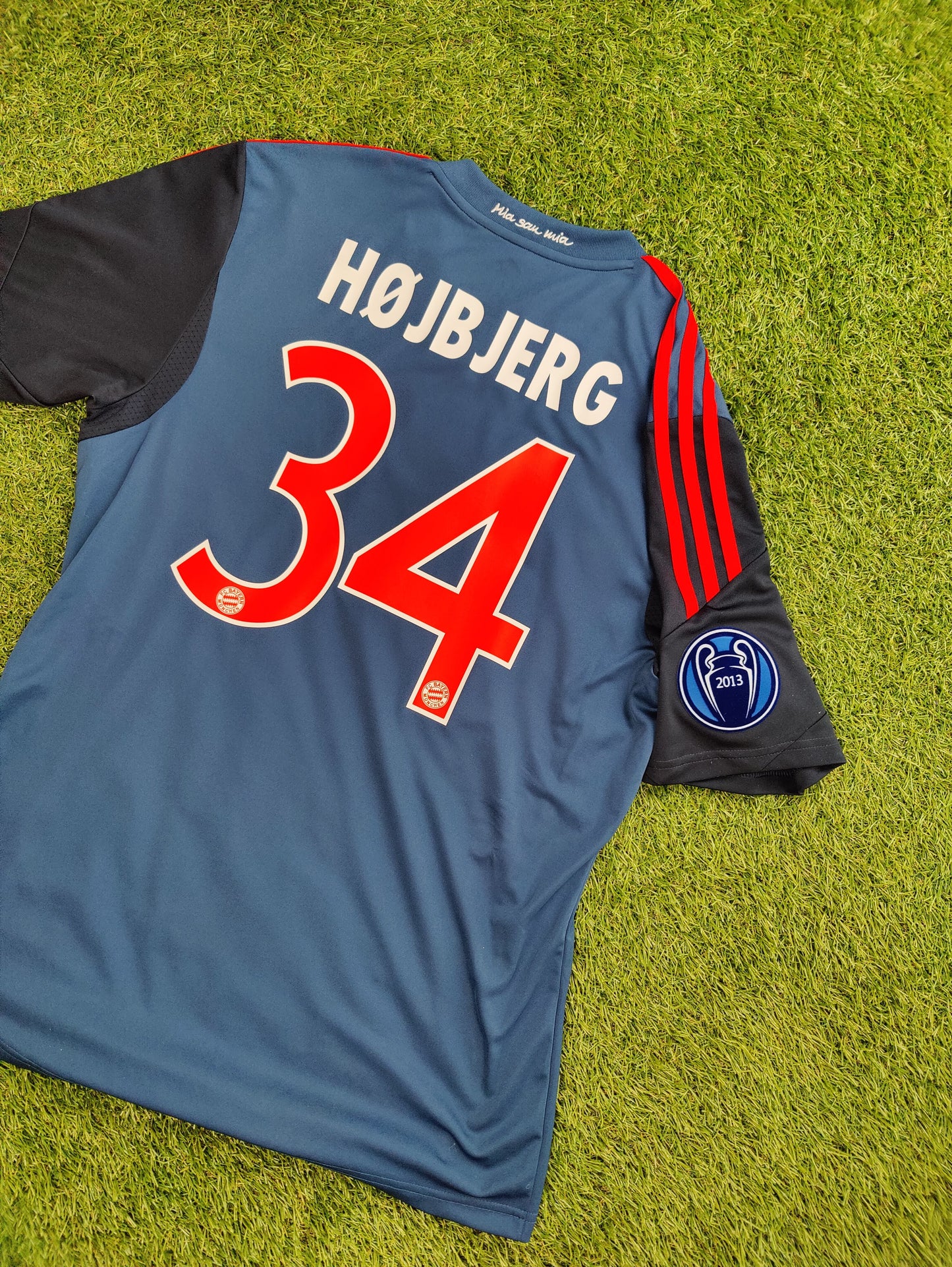 Pierre-Emile Højbjerg Str. M Bayern München 3. trøje (2013/14)
