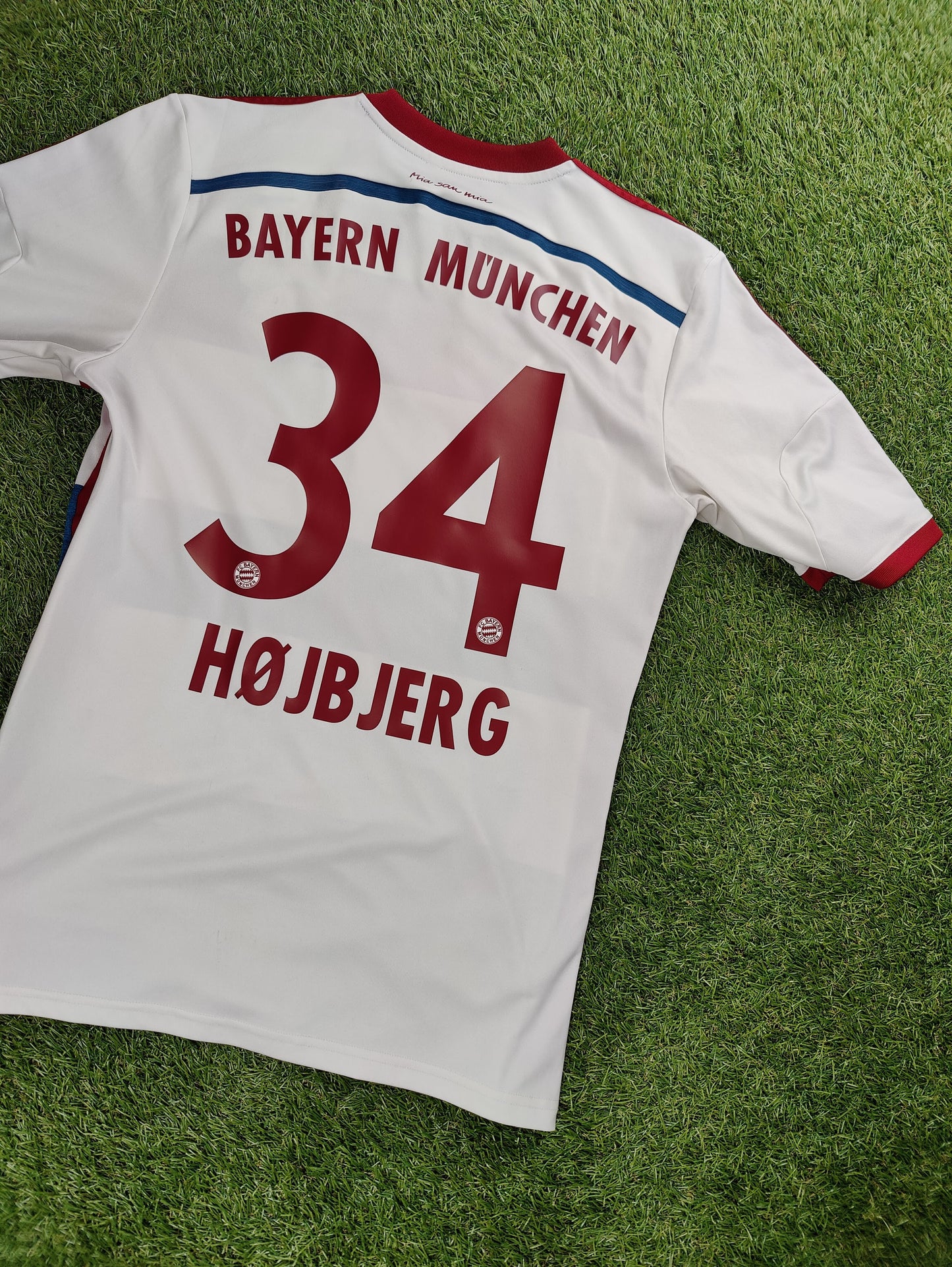 Pierre-Emile Højbjerg Str. Medium (M) Bayern München Udebanetrøje (2014/15)