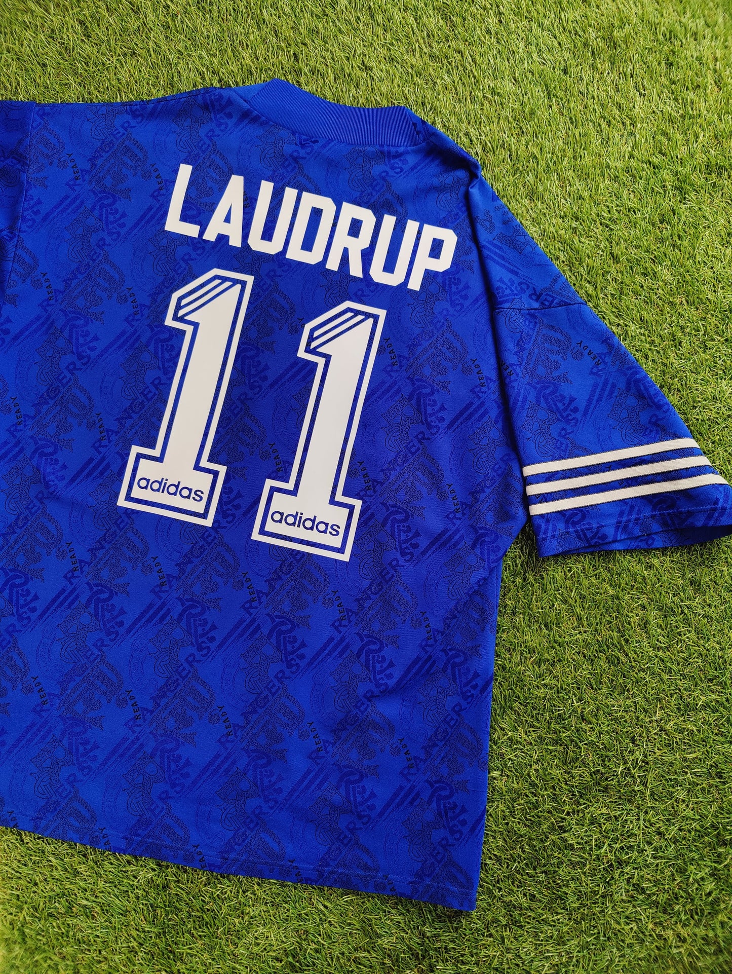 Brian Laudrup Str. M Rangers Hjemmebanetrøje – (1994/96)