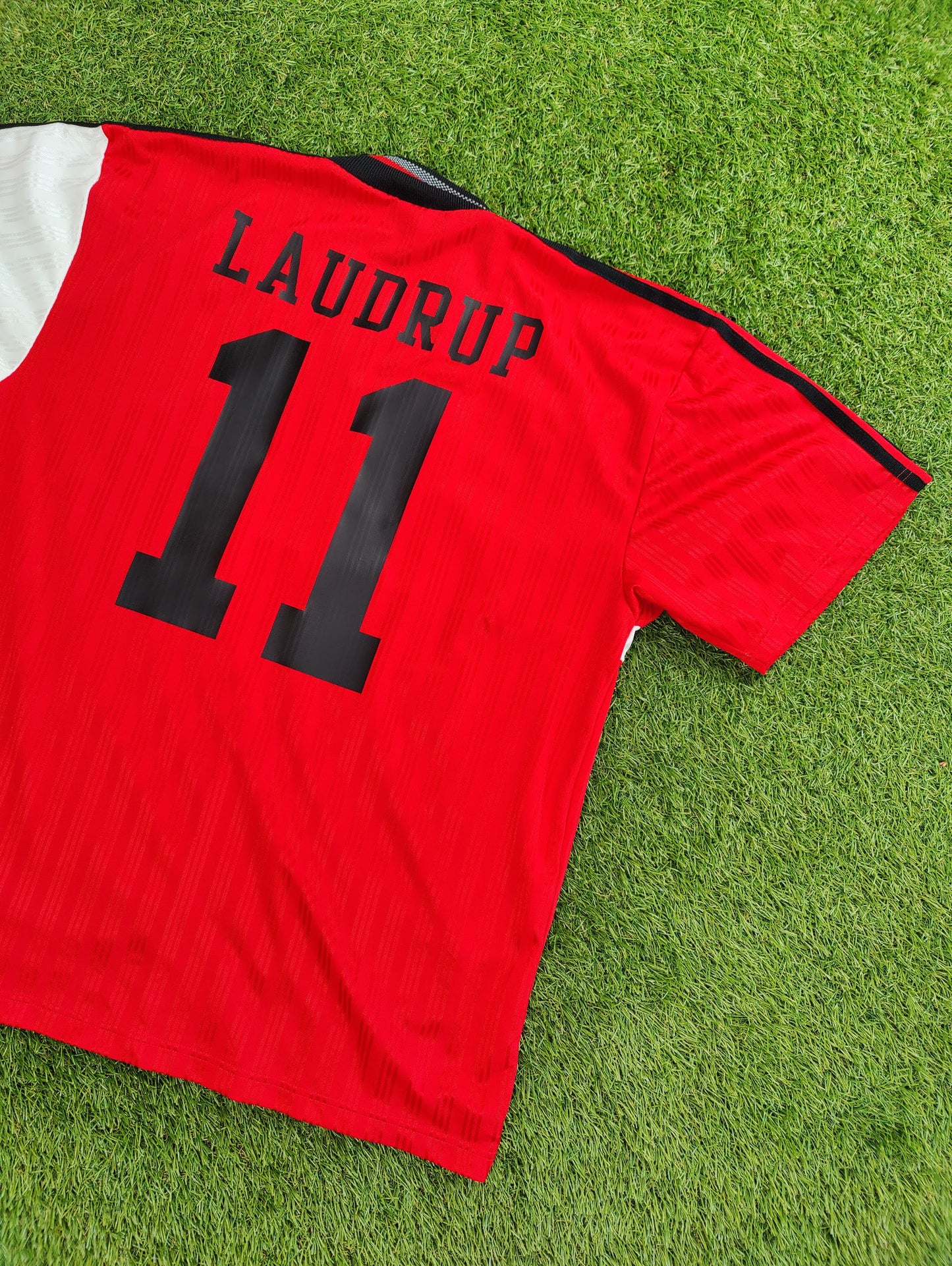 Brian Laudrup Str. L Rangers Udebanetrøje (1995/96)