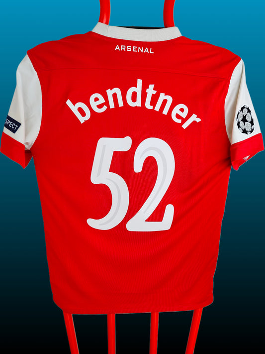 Nicklas Bendtner Arsenal Hjemmebanetrøje CL Tryk – Str. M (2010/11)
