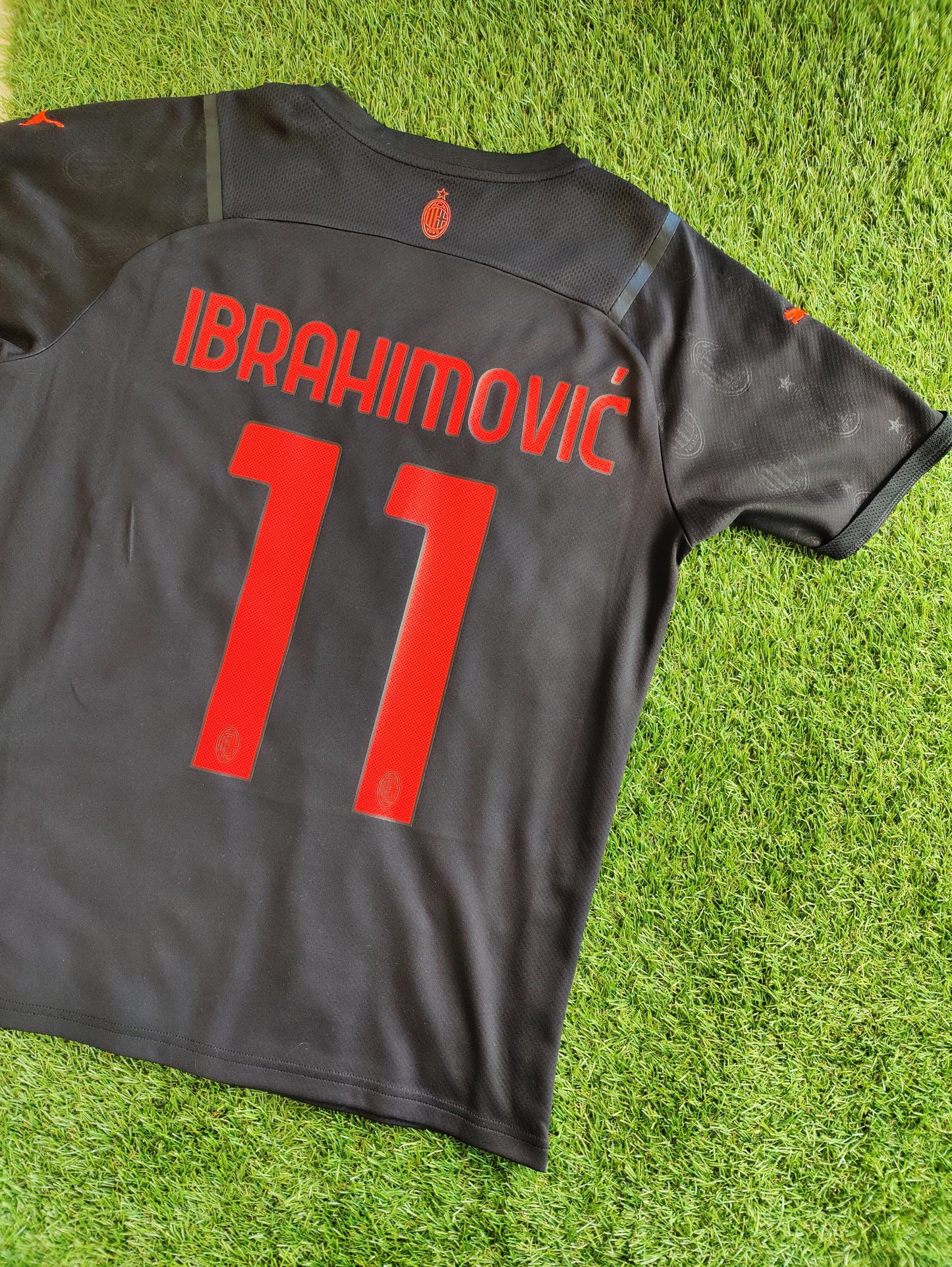 Zlatan Ibrahimović Str. M AC Milan 3. trøje – (2021/22)