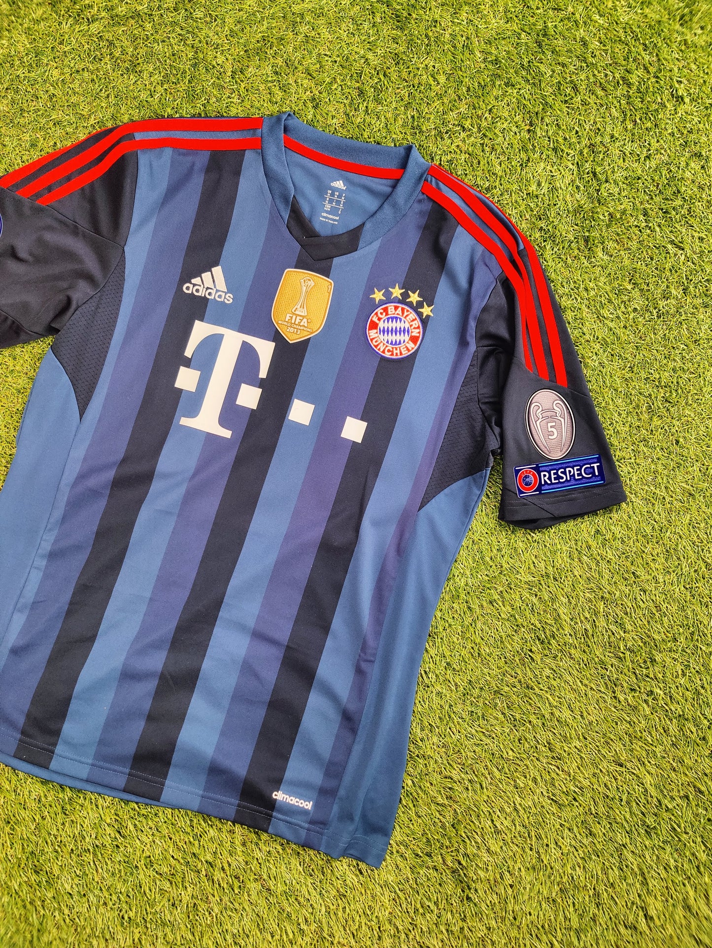 Pierre-Emile Højbjerg Str. M Bayern München 3. trøje (2013/14)