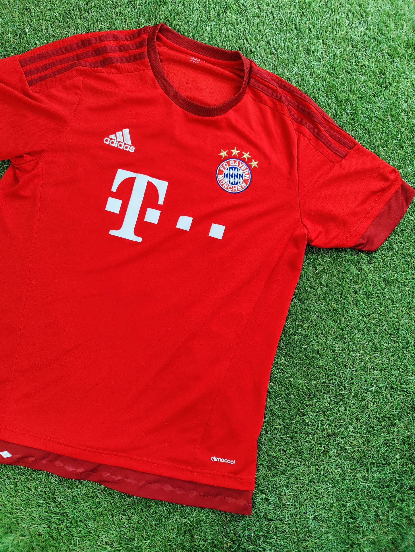 Xabi Alonso Str. L Bayern München Hjemmebanetrøje – (2015/16)