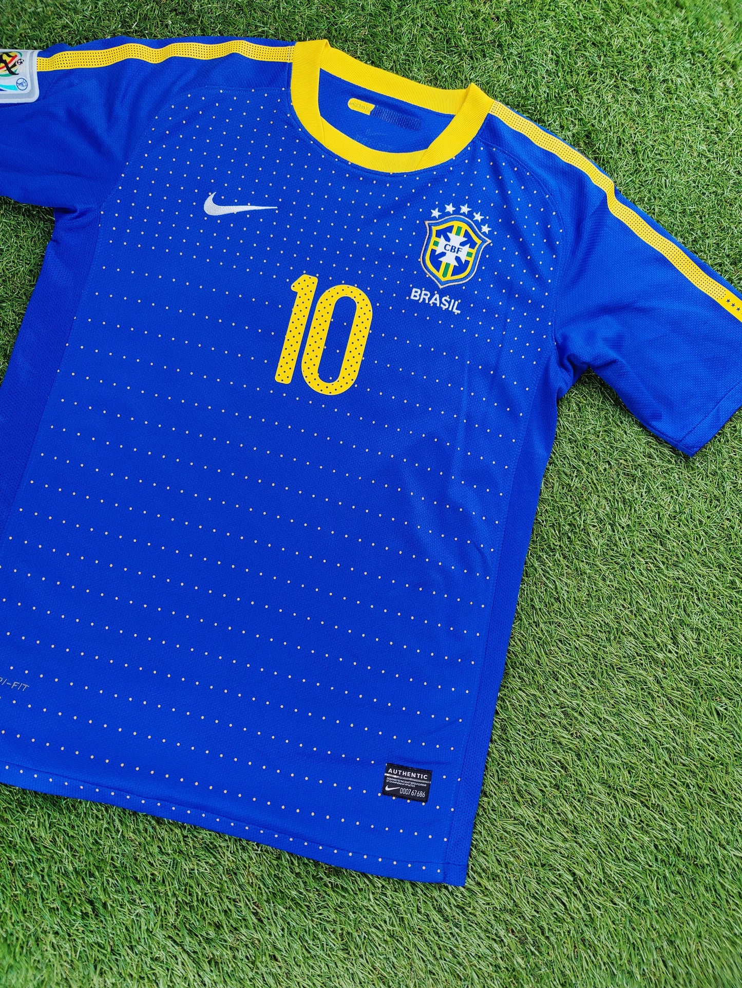 Kaká Str. S Brasilien Udebanetrøje (VM 2010)