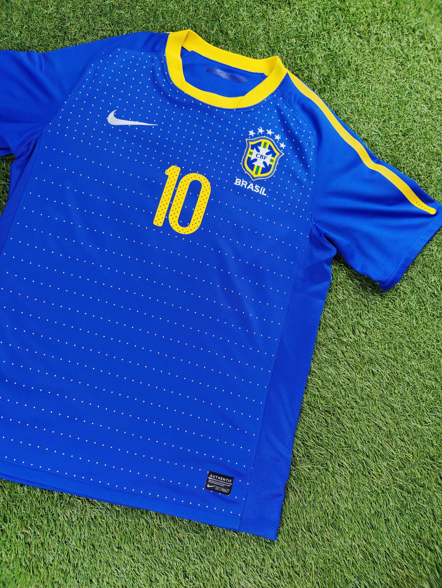 Kaká Str. M Brasilien Udebanetrøje (VM 2010)