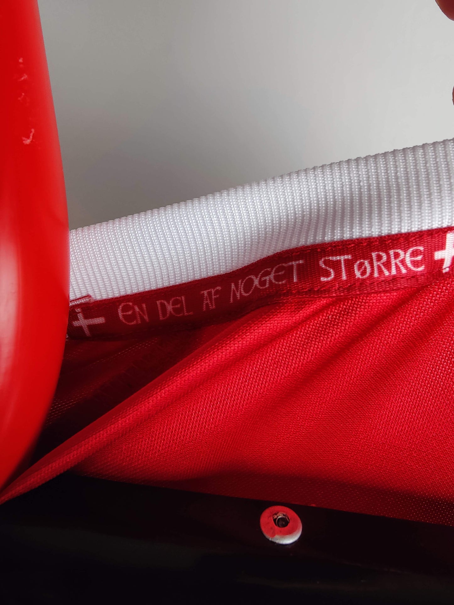 Bendtner Danmark Holger Danske Trøje – Str. M (Fitter S)