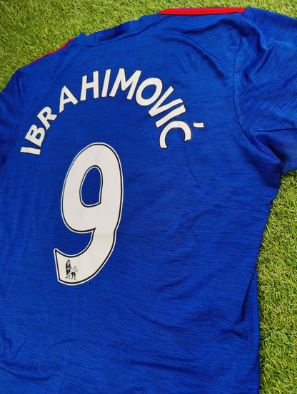 Zlatan Ibrahimović Str. L Manchester United Udebanetrøje – (2016/17)