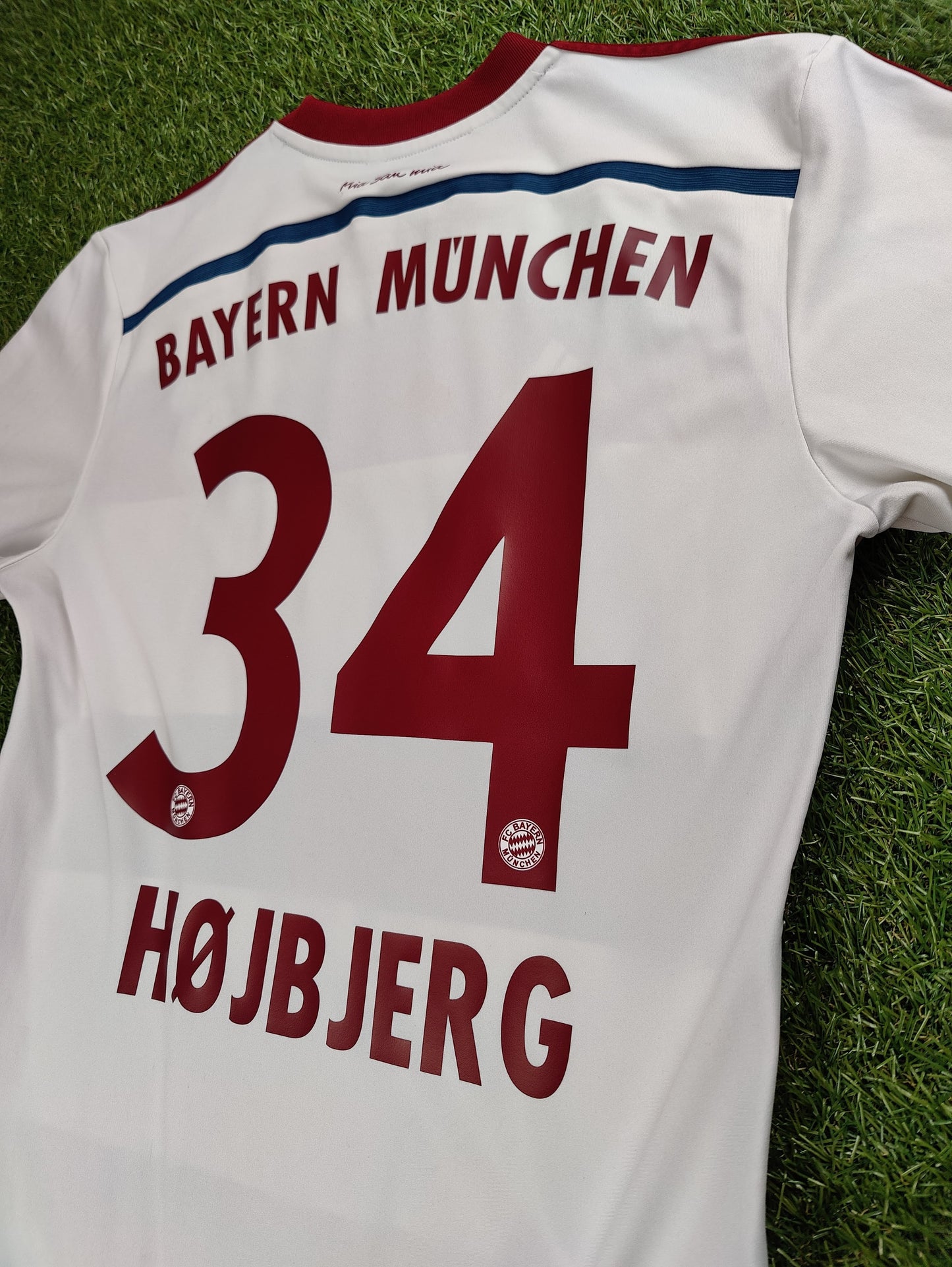 Pierre-Emile Højbjerg Str. Medium (M) Bayern München Udebanetrøje (2014/15)