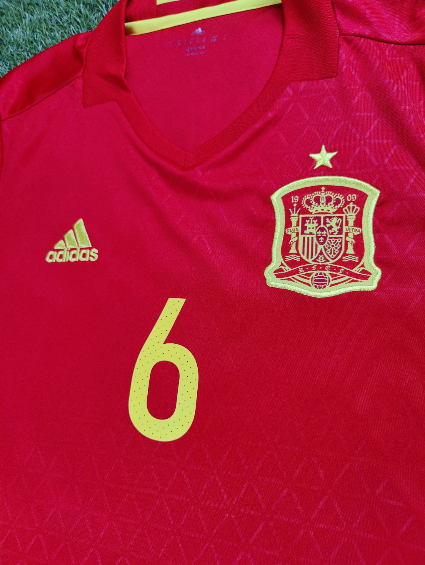 Andrés Iniesta Str. Medium (M) Spanien Hjemmebanetrøje (Euro 2016)