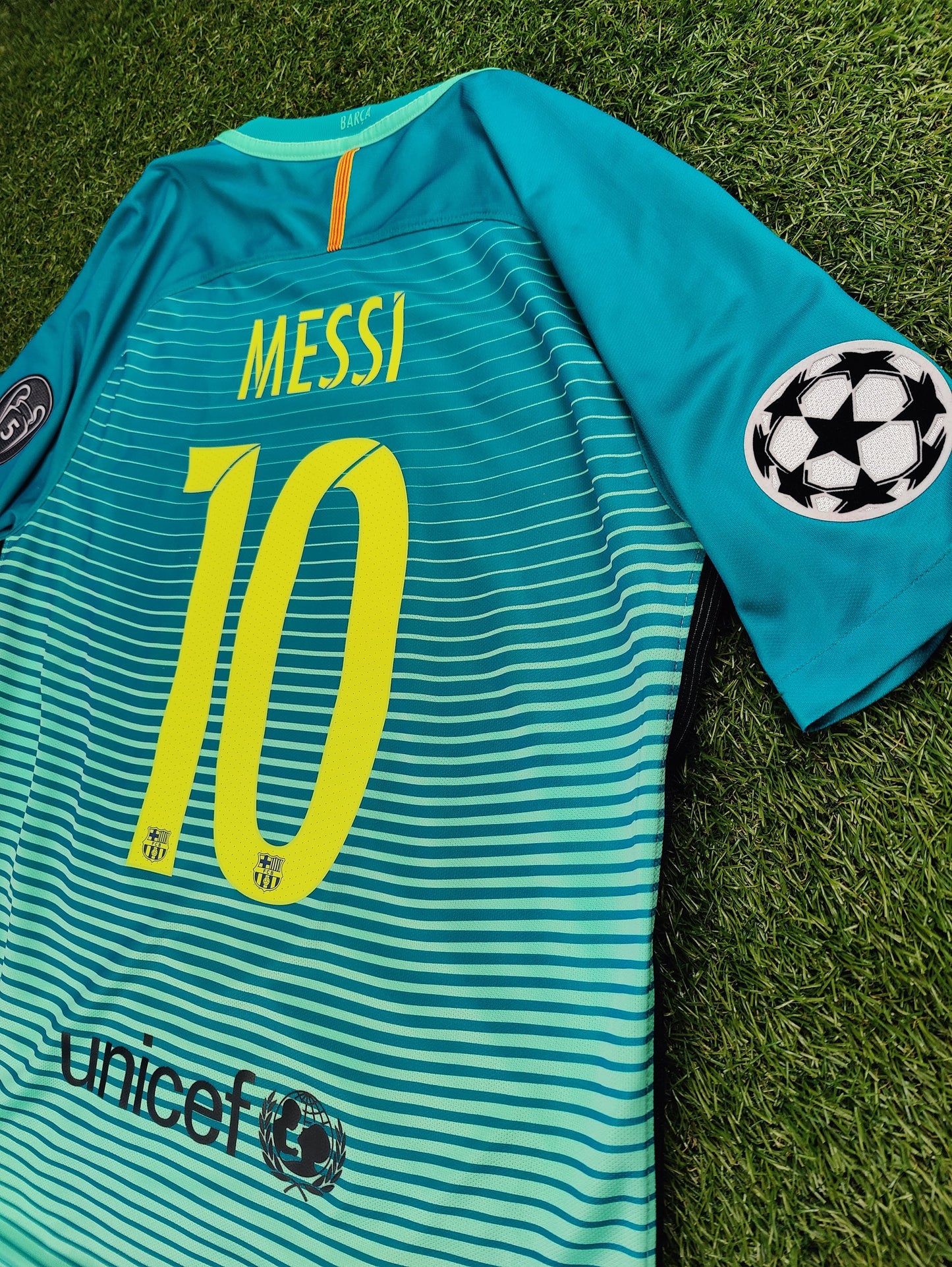 Lionel Messi Str. M Barcelona 3. trøje (2016/17)