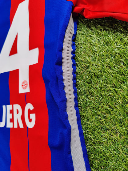 Pierre-Emile Højbjerg Str. M Bayern München Hjemmebanetrøje (2014/15)