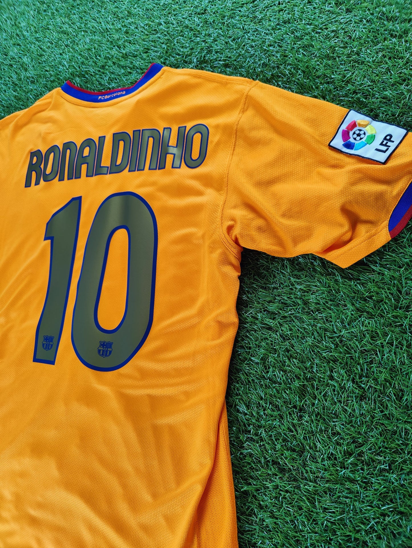 Ronaldinho Str. L Barcelona Udebanetrøje (2006/07)