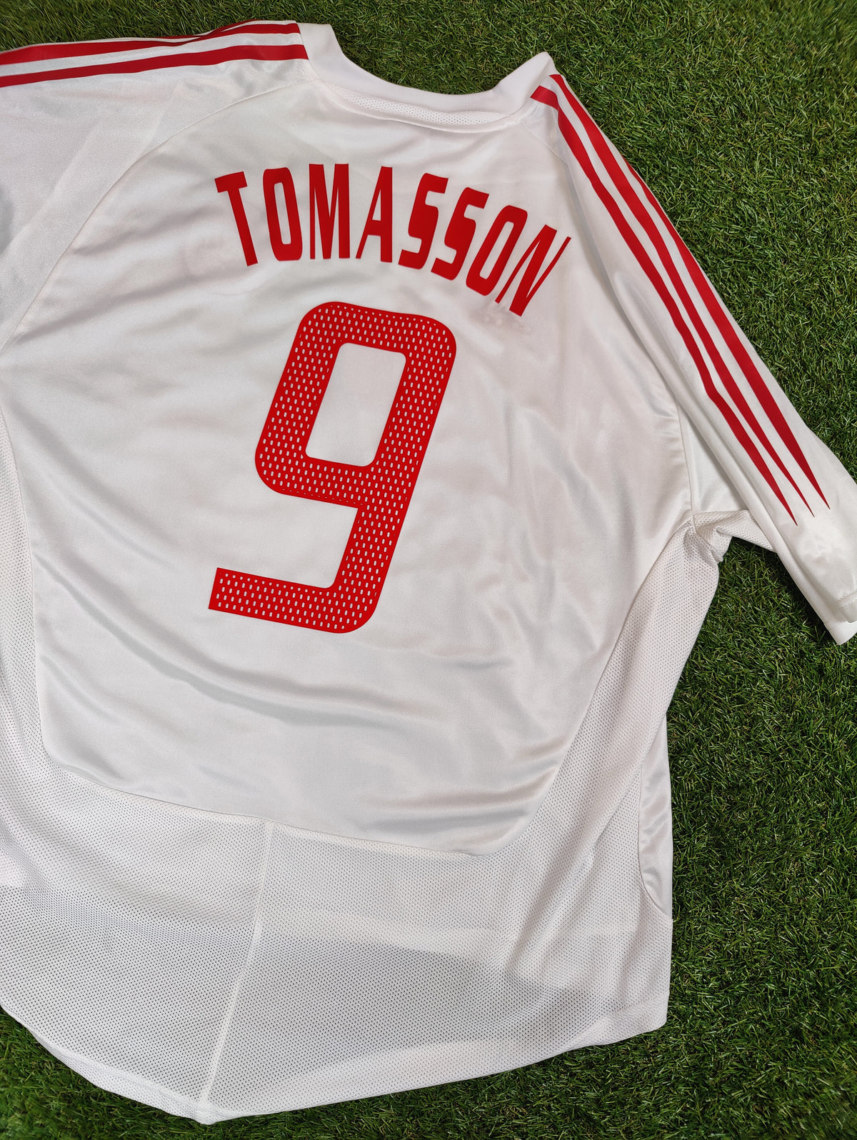 Jon Dahl Tomasson Str. XL Danmark Udebanetrøje (2004-2006)