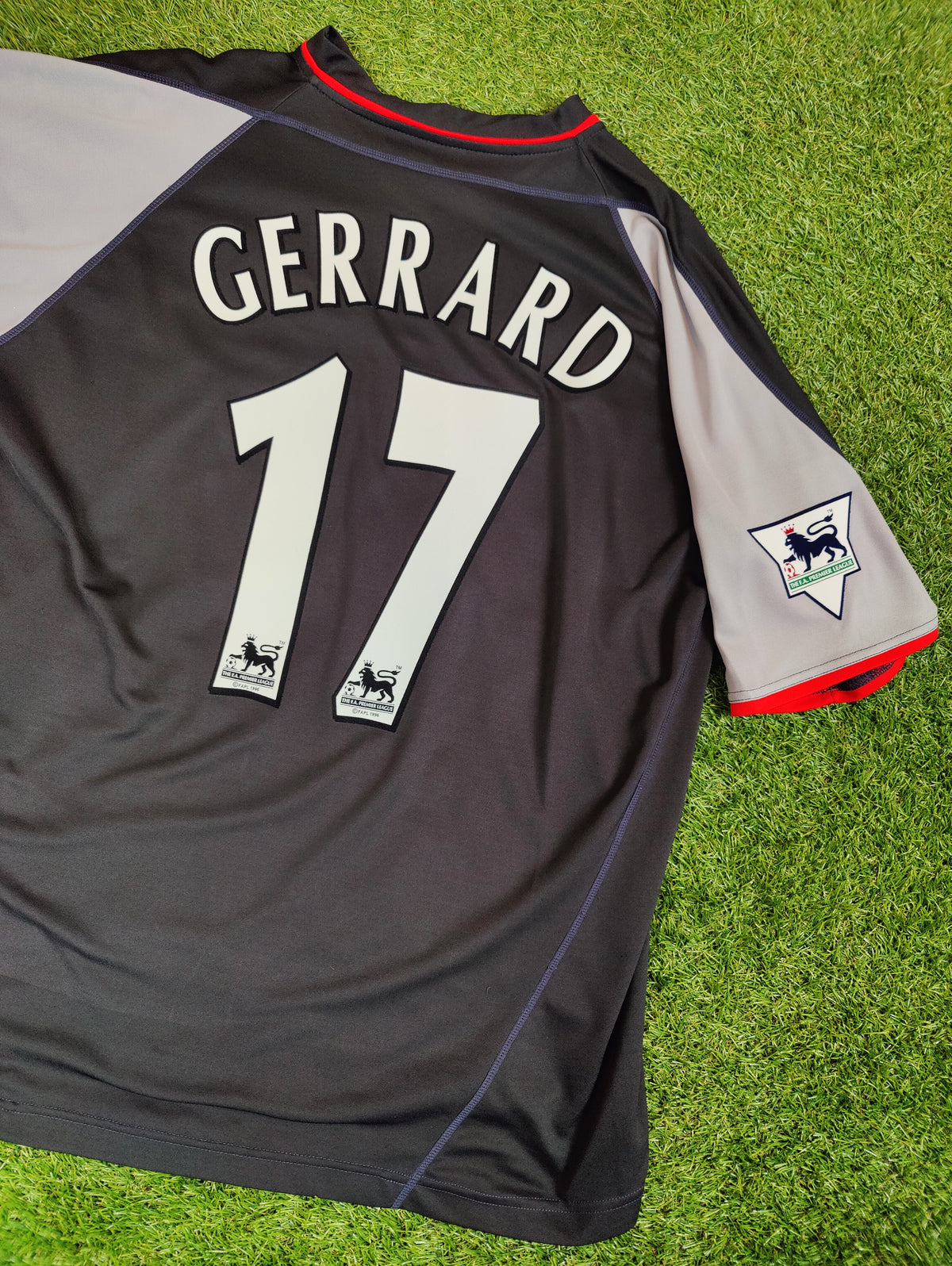 Steven Gerrard Str. L Liverpool Udebanetrøje (2002-2004)